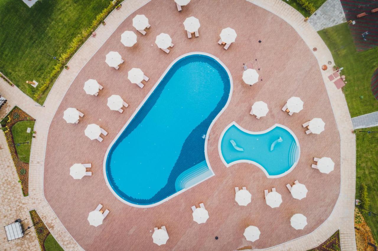 Spa Complex Belchin Spring Экстерьер фото