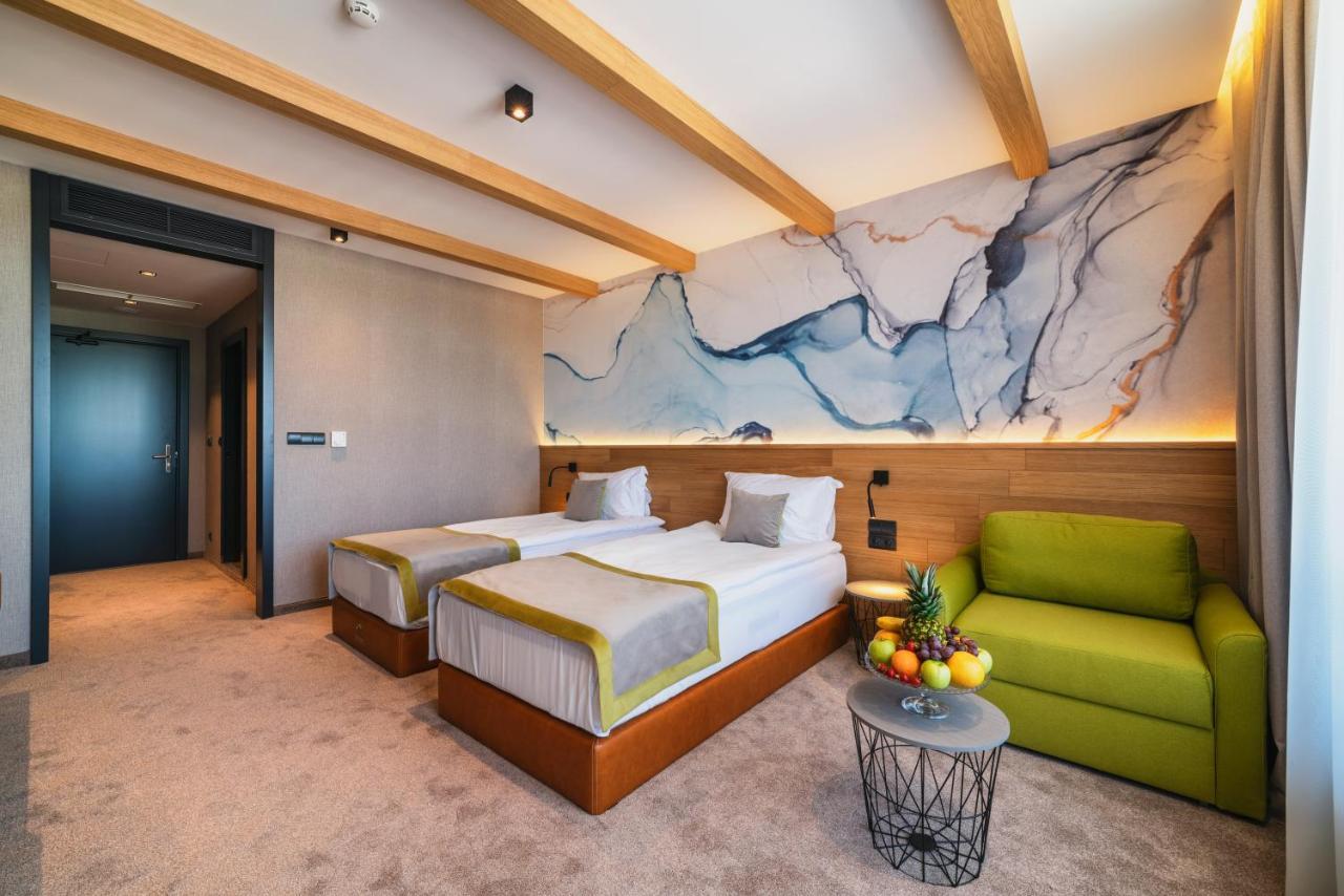 Spa Complex Belchin Spring Экстерьер фото