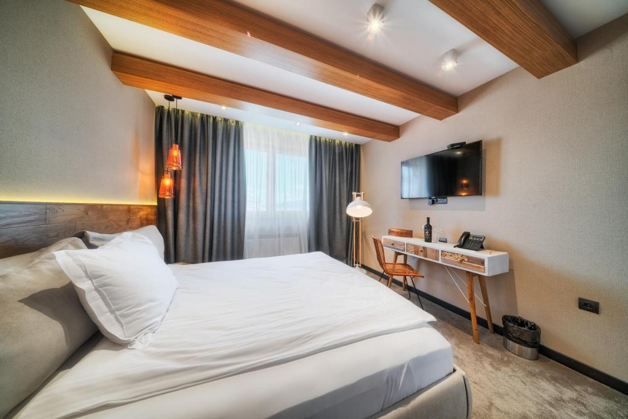 Spa Complex Belchin Spring Экстерьер фото